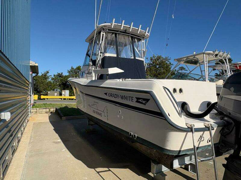 27ft Grady White Yacht For Sale