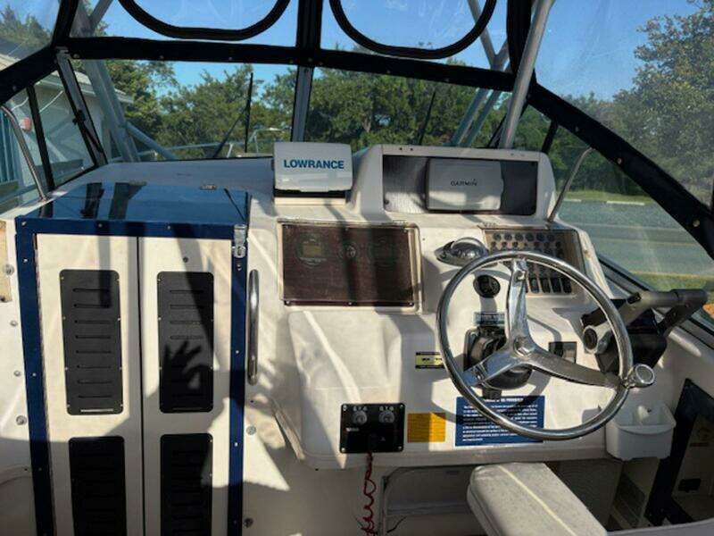 27ft Grady White Yacht For Sale