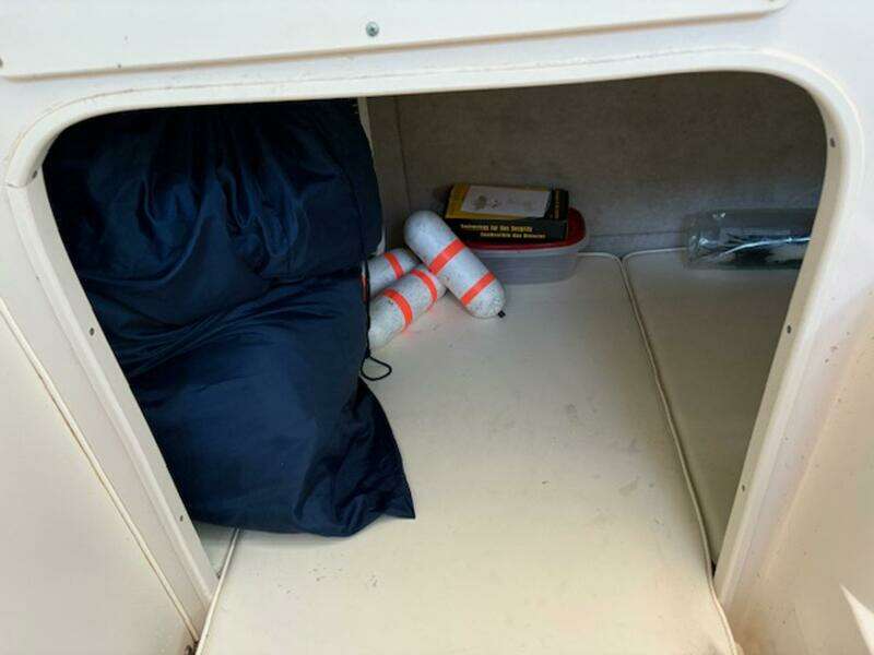 27ft Grady White Yacht For Sale