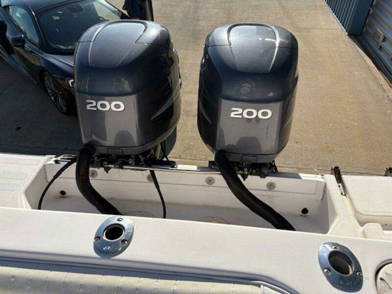 27ft Grady White Yacht For Sale