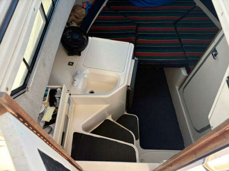 27ft Grady White Yacht For Sale