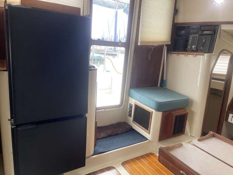 Miss Beautiful 34ft Gemini Yacht For Sale