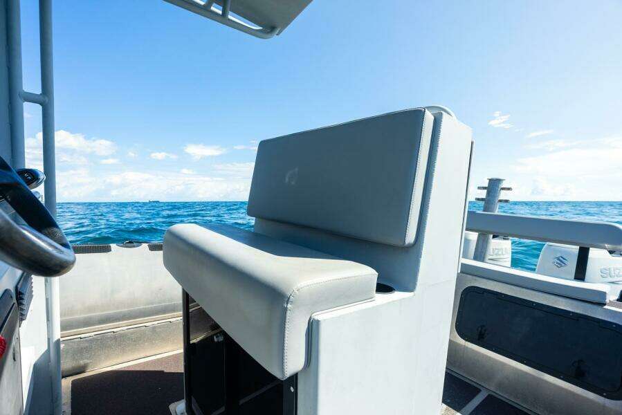 30ft Zodiac Yacht For Sale