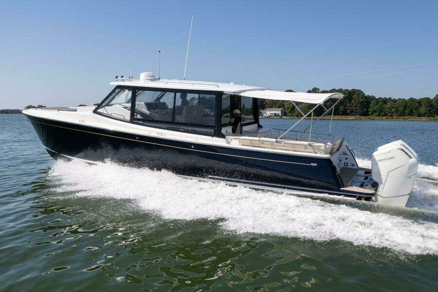 Middle Path 42ft MJM Yacht For Sale