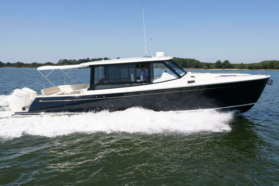 Middle Path 42ft MJM Yacht For Sale