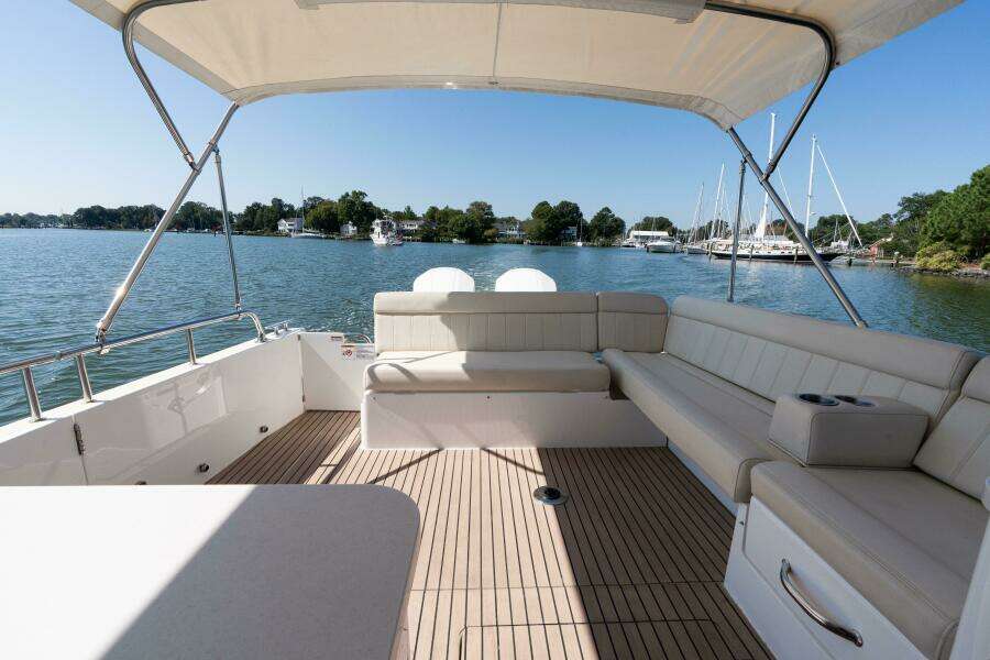 Middle Path 42ft MJM Yacht For Sale