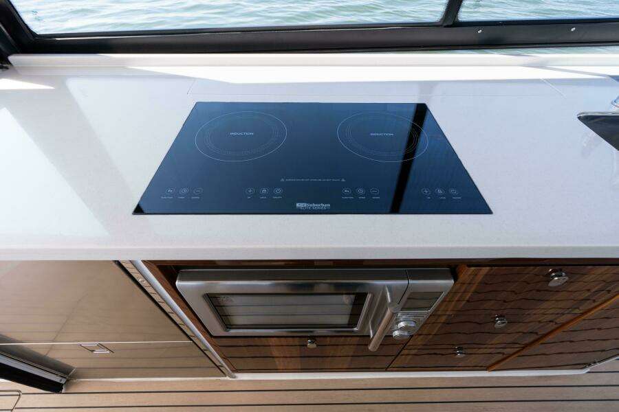 Middle Path 42ft MJM Yacht For Sale