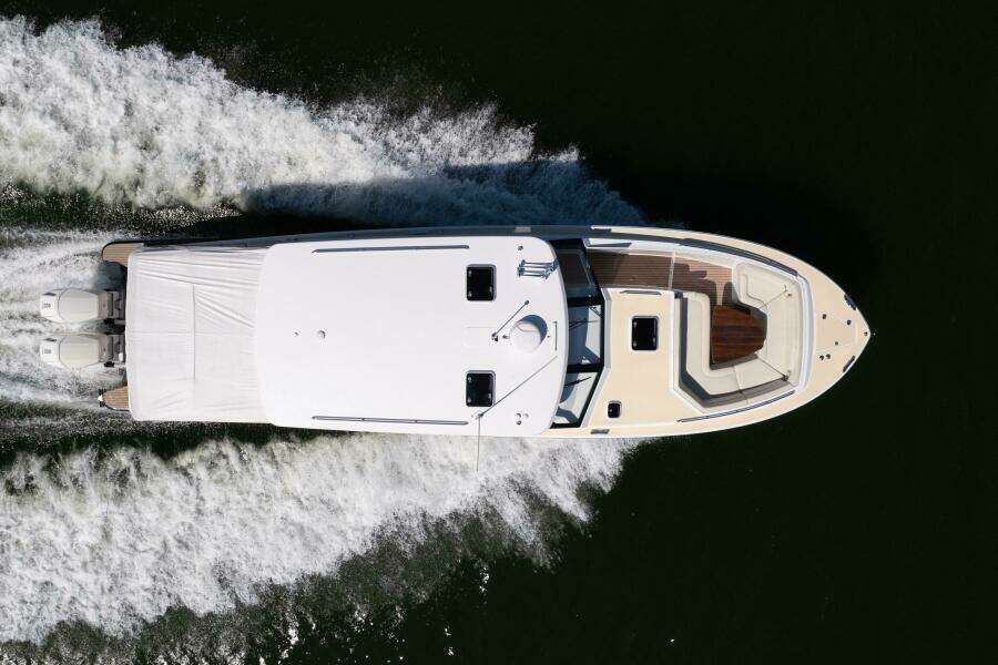 Middle Path 42ft MJM Yacht For Sale