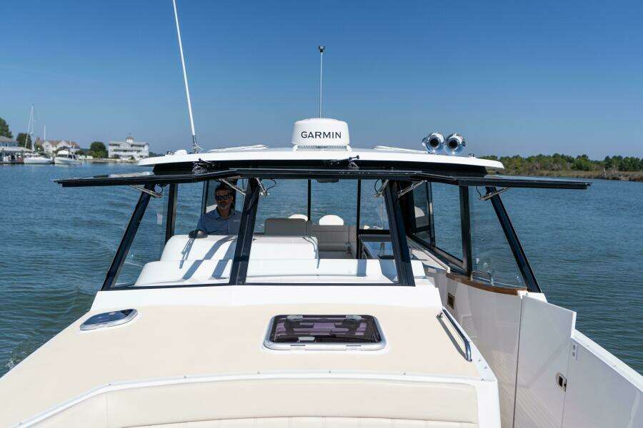 Middle Path 42ft MJM Yacht For Sale