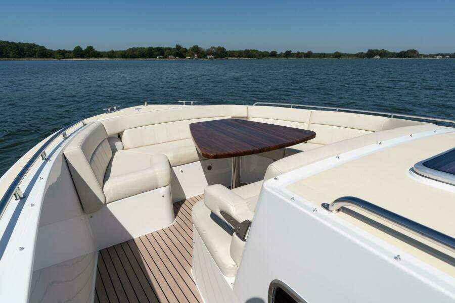 Middle Path 42ft MJM Yacht For Sale