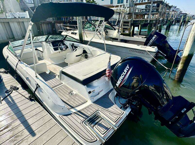 19ft Sea Ray Yacht For Sale