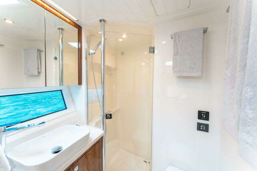 FM Trade In 46ft Riviera Yacht For Sale