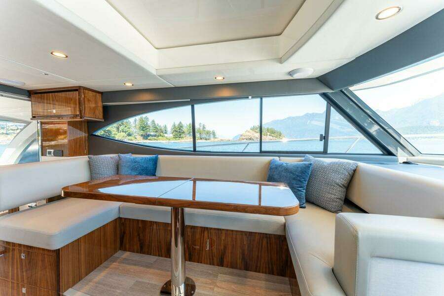 FM Trade In 46ft Riviera Yacht For Sale