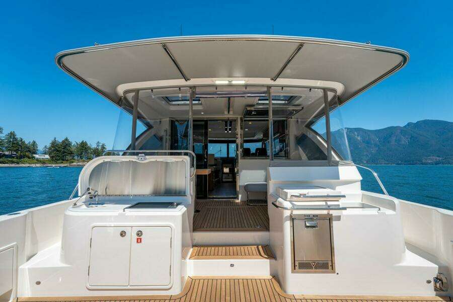 FM Trade In 46ft Riviera Yacht For Sale