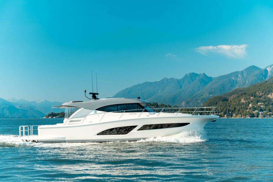 FM Trade In 46ft Riviera Yacht For Sale