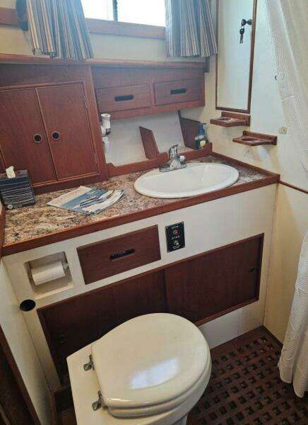 Moonshadow 42ft Grand Banks Yacht For Sale