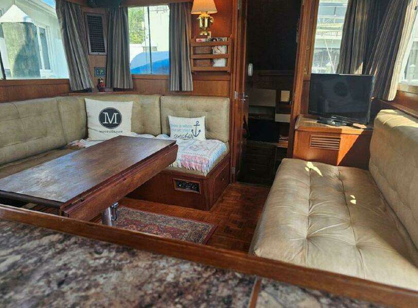 Moonshadow 42ft Grand Banks Yacht For Sale