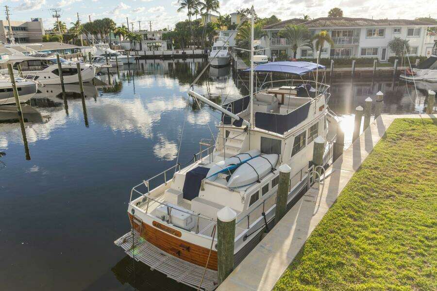Moonshadow 42ft Grand Banks Yacht For Sale Moonshadow 42ft Grand Banks Yacht For Sale