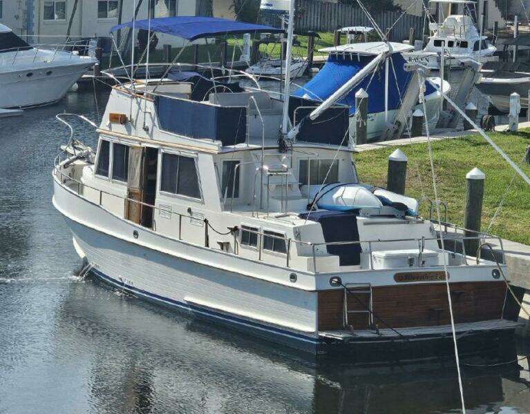 Moonshadow 42ft Grand Banks Yacht For Sale