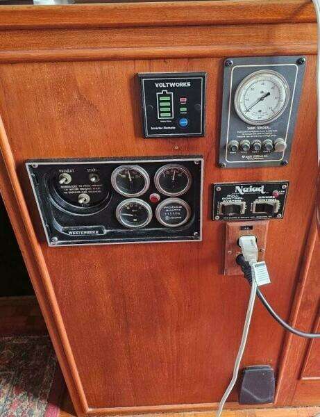 Moonshadow 42ft Grand Banks Yacht For Sale