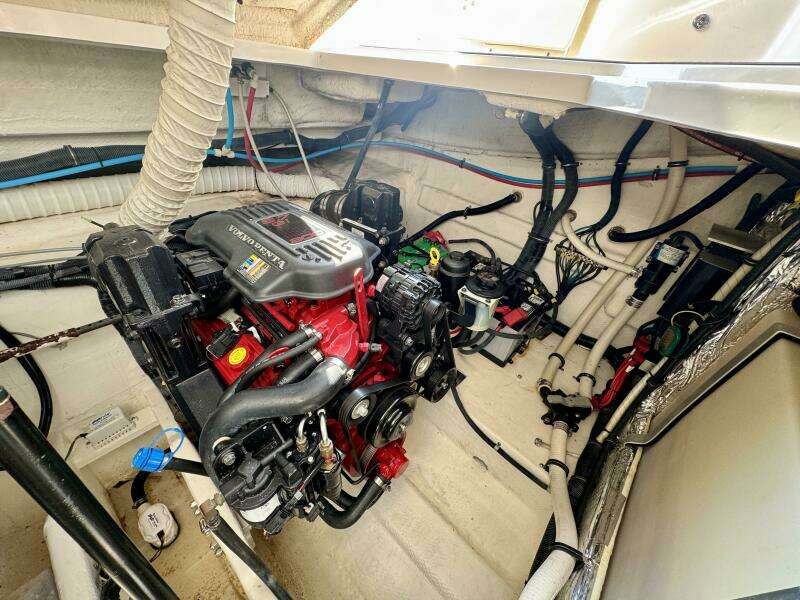 Escape 36ft Rinker Yacht For Sale