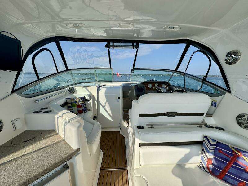 Escape 36ft Rinker Yacht For Sale