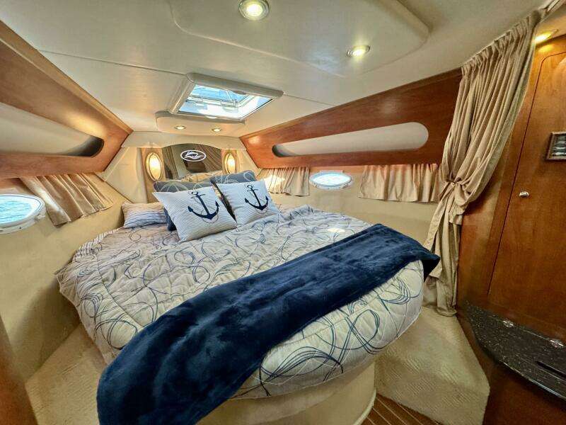 Escape 36ft Rinker Yacht For Sale