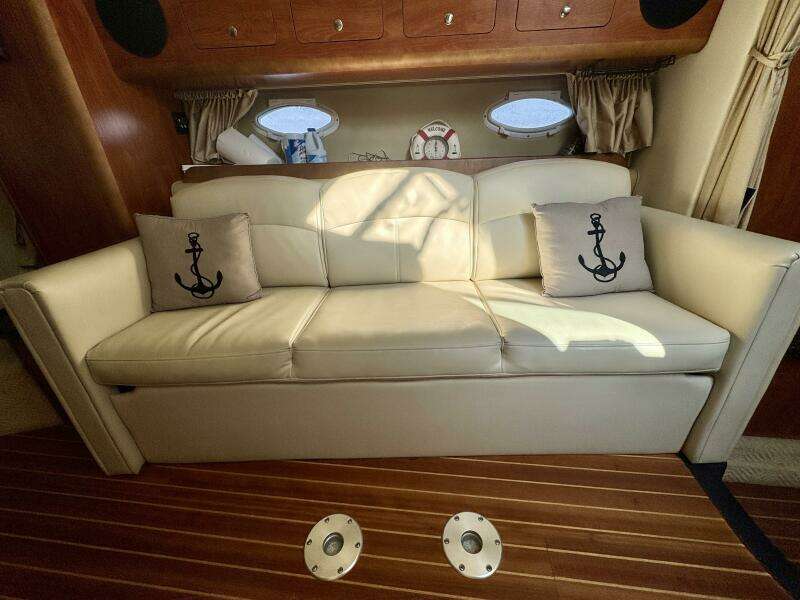 Escape 36ft Rinker Yacht For Sale