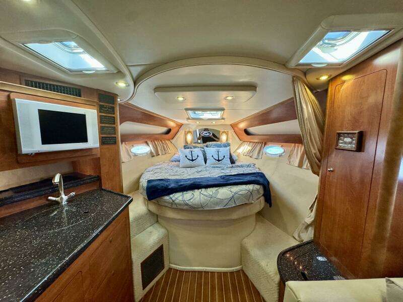 Escape 36ft Rinker Yacht For Sale