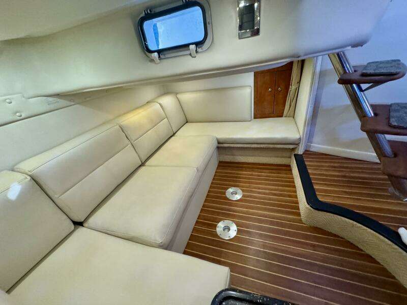 Escape 36ft Rinker Yacht For Sale