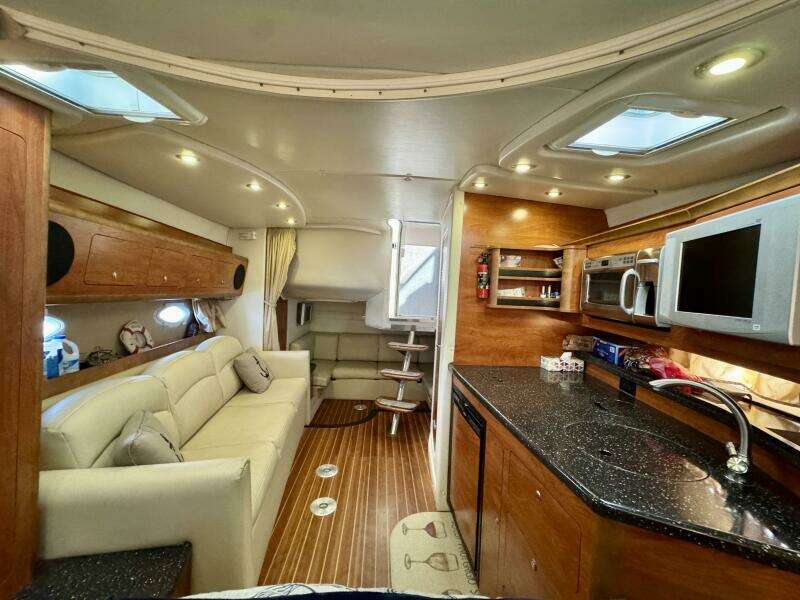 Escape 36ft Rinker Yacht For Sale
