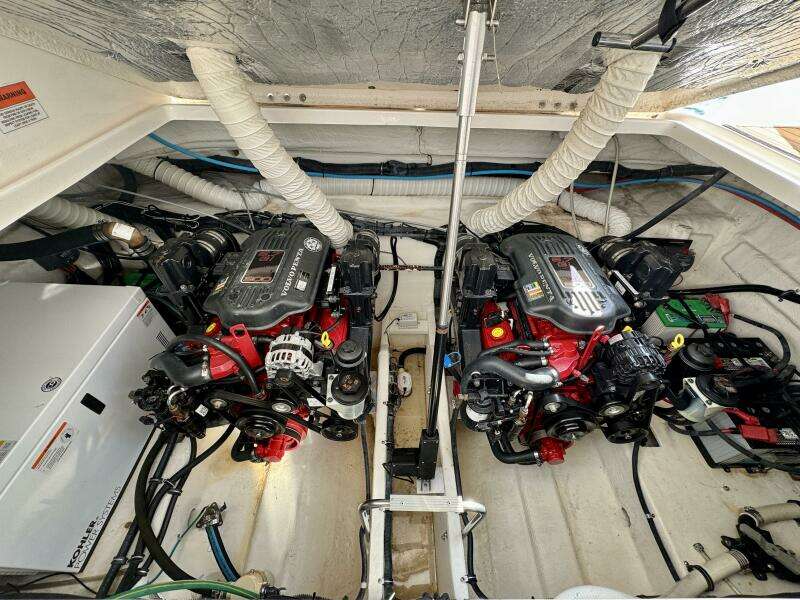 Escape 36ft Rinker Yacht For Sale