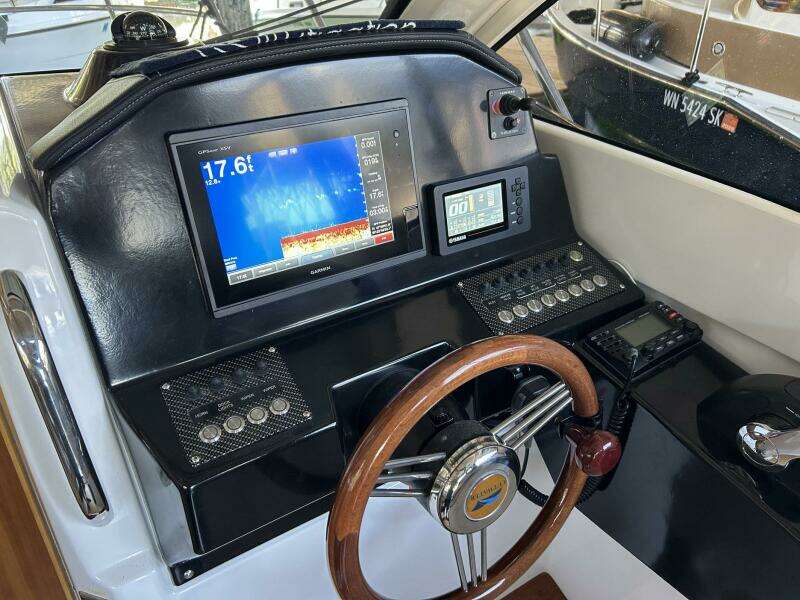 BULLDAWG 23ft Cutwater Yacht For Sale