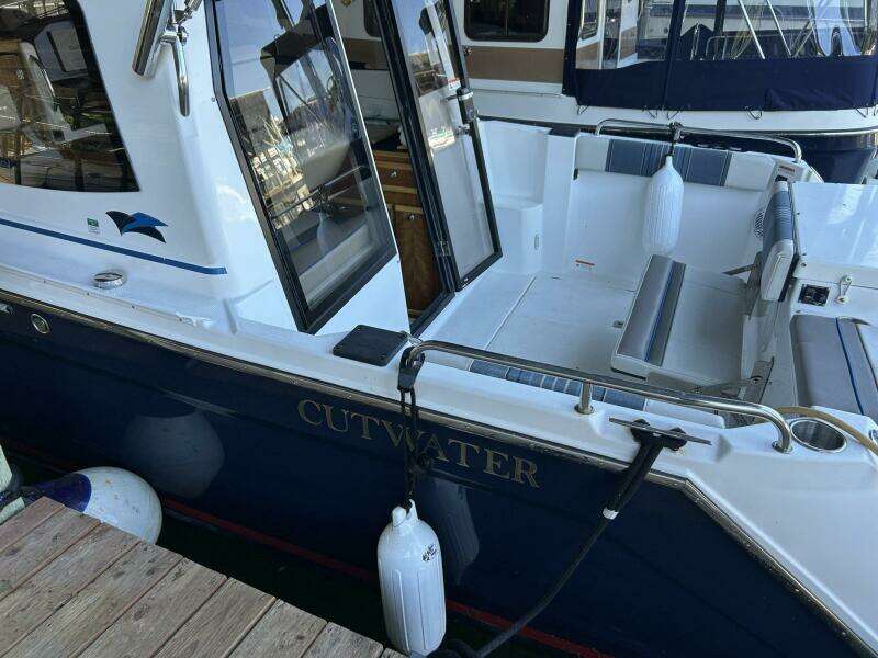 BULLDAWG 23ft Cutwater Yacht For Sale