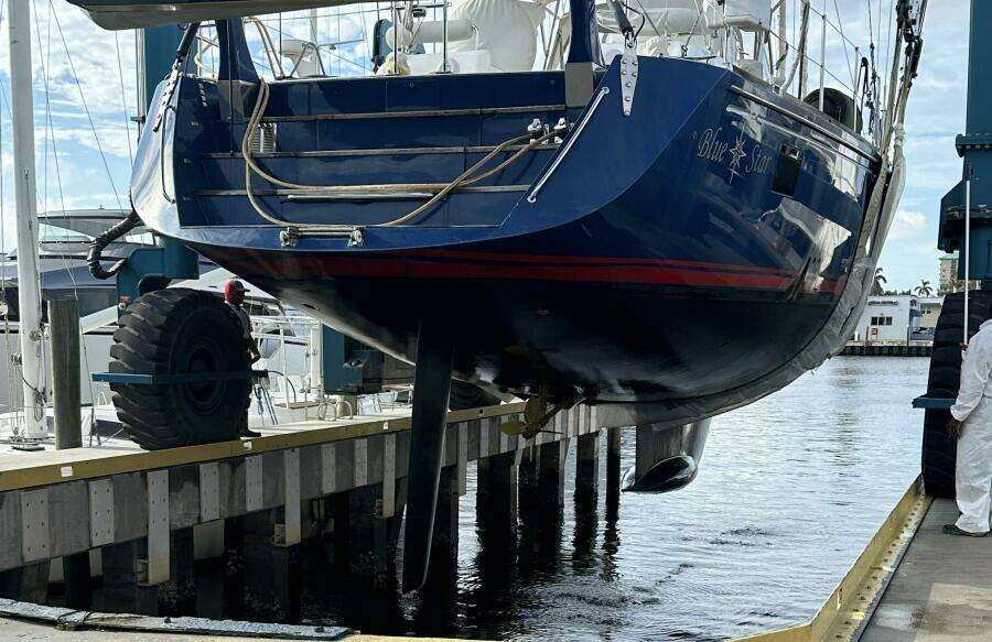 Benedetto 42ft Lagoon Yacht For Sale