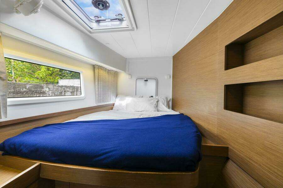Benedetto 42ft Lagoon Yacht For Sale