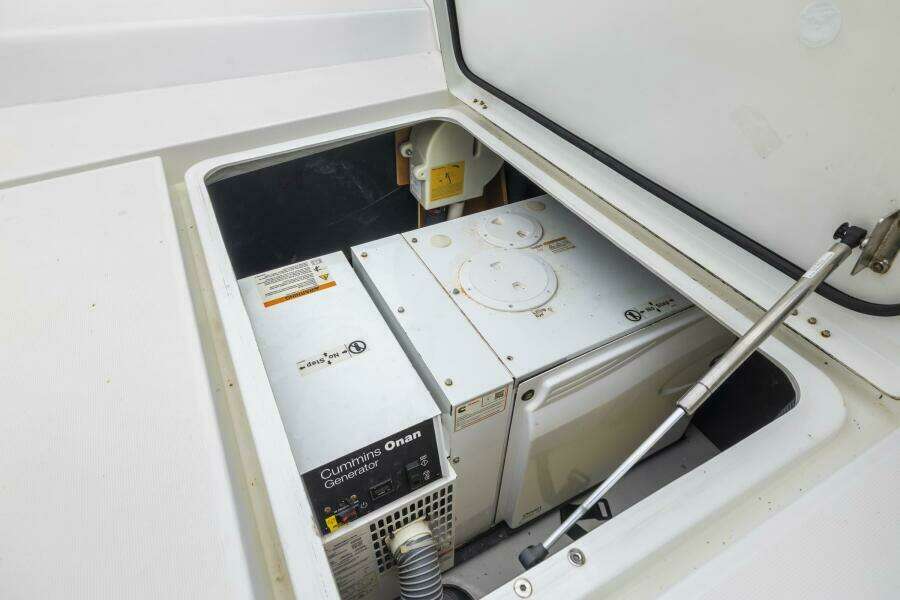 Benedetto 42ft Lagoon Yacht For Sale