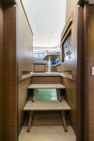 Benedetto 42ft Lagoon Yacht For Sale