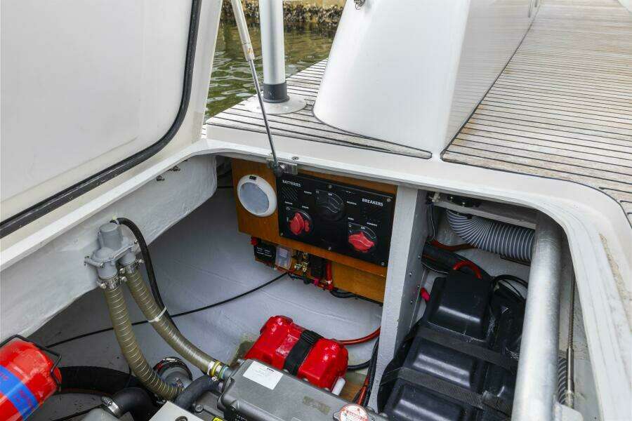 Benedetto 42ft Lagoon Yacht For Sale
