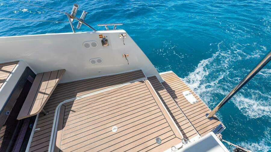 Happy Here   Ext Cockpit Transom