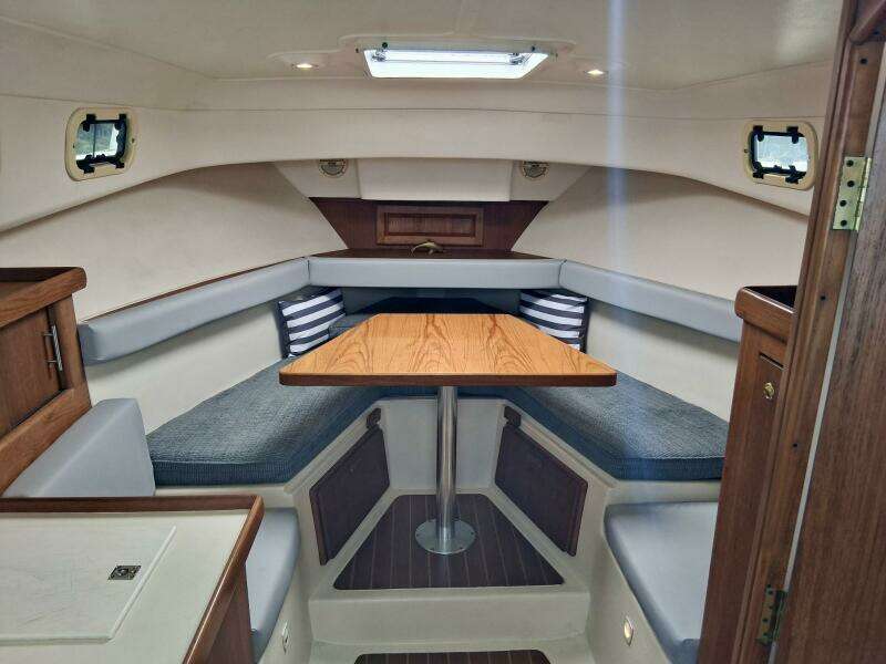 30ft Mainship Yacht For Sale