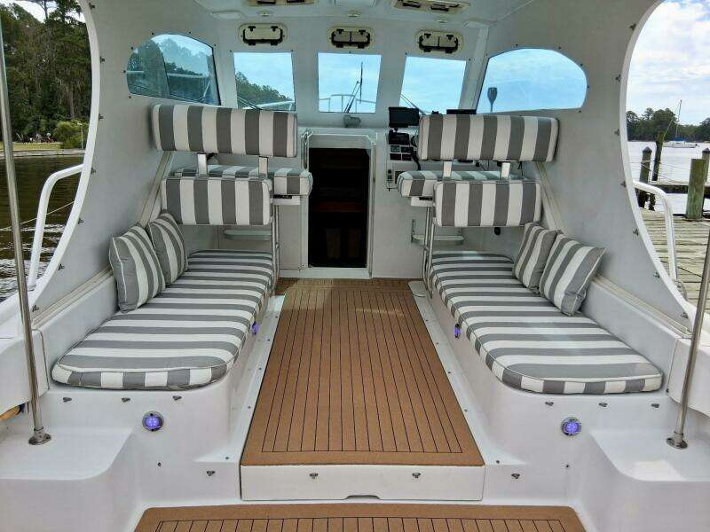 30ft Mainship Yacht For Sale
