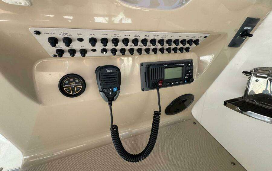 25ft Chaparral Yacht For Sale