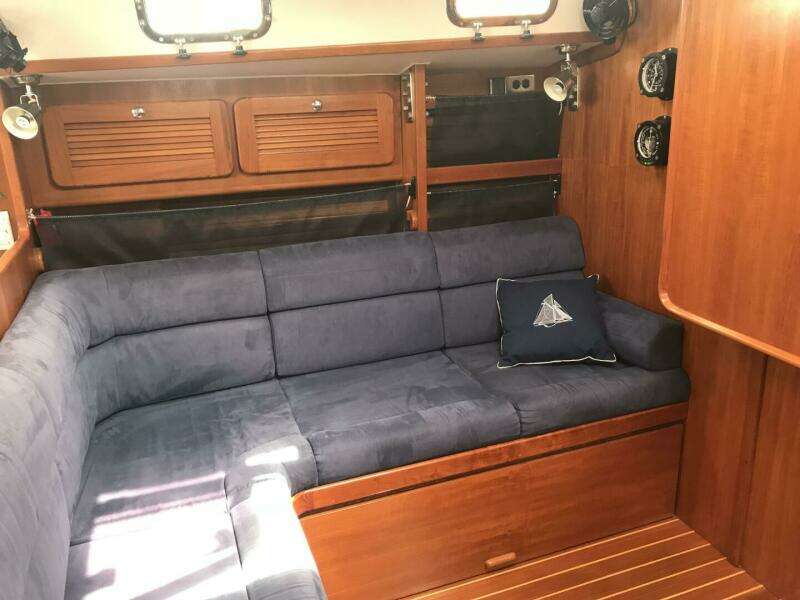 Mer Du Jour 40ft Caliber Yacht For Sale