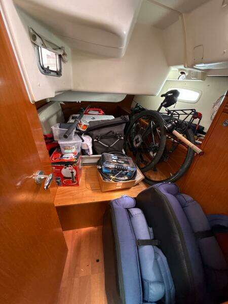 Vision 360 43ft Beneteau Yacht For Sale