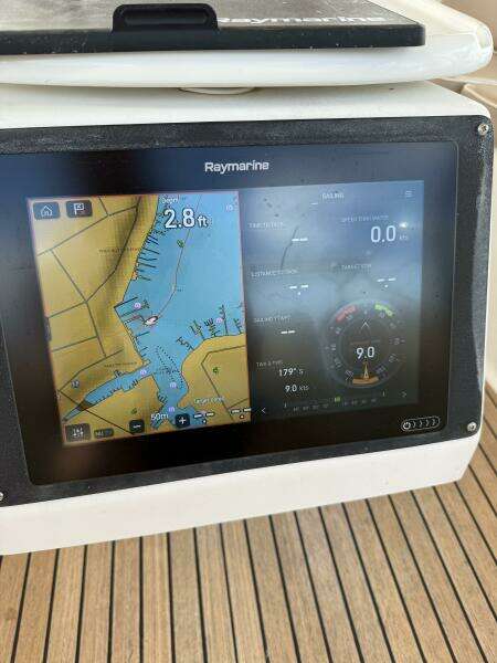 Vision 360 43ft Beneteau Yacht For Sale