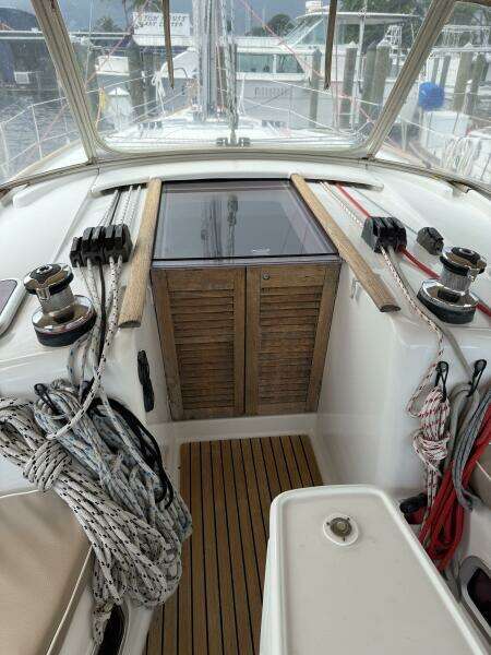 Vision 360 43ft Beneteau Yacht For Sale