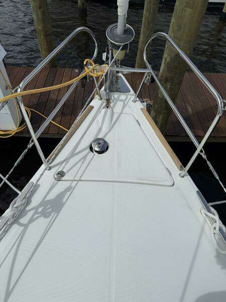 Vision 360 43ft Beneteau Yacht For Sale