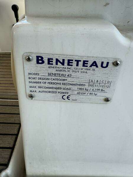 Vision 360 43ft Beneteau Yacht For Sale