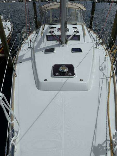 Vision 360 43ft Beneteau Yacht For Sale